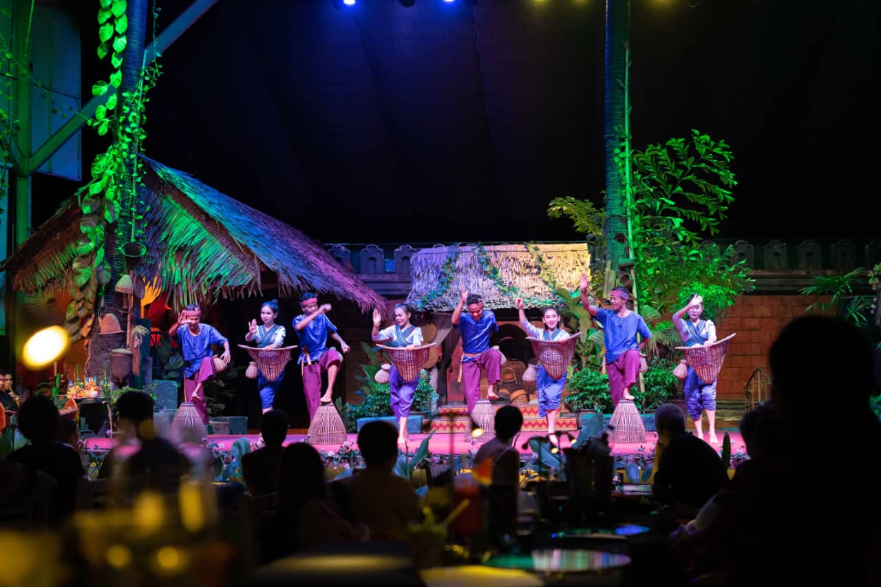 Traditional Apsara Dance Show